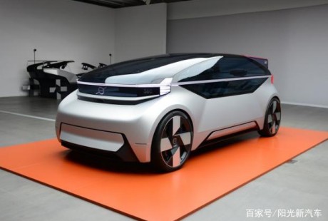 沃爾沃360C!顛覆對(duì)無人駕駛的想象