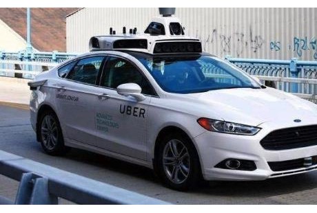 剝離迷霧 無人駕駛為何難以落地?