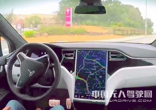 為保護(hù)就業(yè),印度官員反對(duì)引入無(wú)人駕駛車?