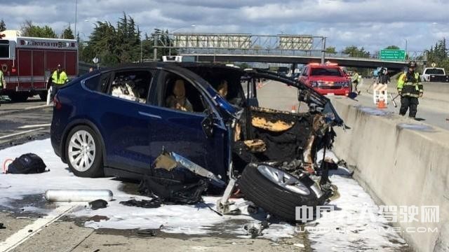 特斯拉被指自動駕駛減少車禍率數(shù)據(jù)不實