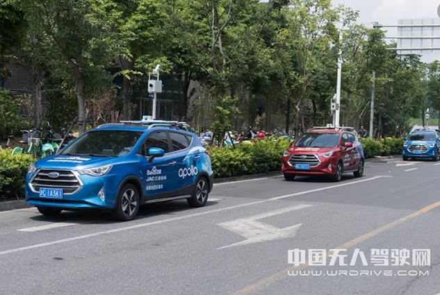 自動(dòng)駕駛量產(chǎn)元年將至 哪類(lèi)企業(yè)有望率先“出線”？