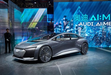 奧迪展出無人駕駛概念車AI ME!把汽車變成移動客廳