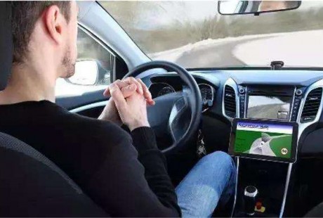 無人駕駛，絕不只是“解放司機”！