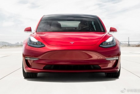 馬斯克表態(tài):購(gòu)買完整自動(dòng)駕駛功能老款特斯拉今年底免費(fèi)升級(jí)芯片