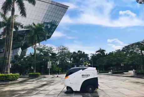 無(wú)人駕駛清掃車落地之路的技術(shù)解析