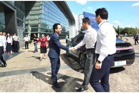 嘉定+AutoX，臨港+紐勱，蘇州+Momenta，園區“圈地”自動駕駛獨角獸為幾何？