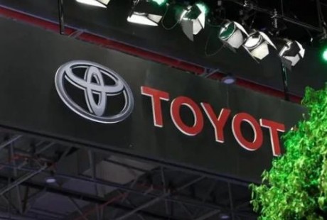 豐田向左，沃爾沃向右，自動駕駛走向暖春還是寒冬？