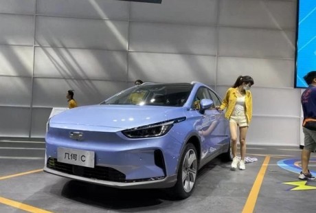 吉利新車首次亮相,配L4級無人駕駛,550km真續(xù)航,預(yù)售13.98萬