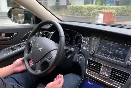 5G+AI，上海無人駕駛出租車體驗