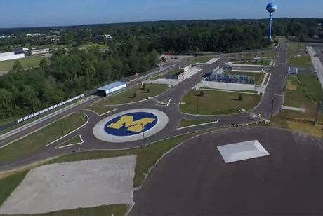 探訪奉賢區自動駕駛汽車開放測試示范區:率先實現網聯智能