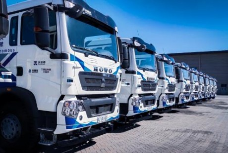 主線科技開(kāi)啟全球首個(gè)完全無(wú)人駕駛卡車商業(yè)化運(yùn)營(yíng)