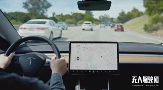 特斯拉正式推出全自動駕駛套件測試版,僅針對部分車主發布