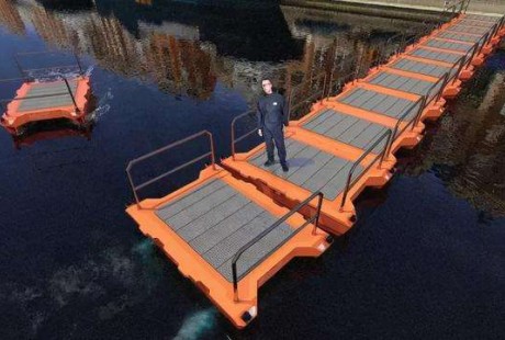 北大博士設(shè)計(jì)的無人駕駛船問世!可載人且自主規(guī)劃路徑和避障