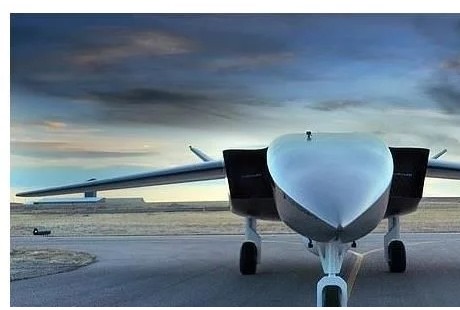 世界上最大的全自動無人駕駛機：快速將衛(wèi)星發(fā)射到軌道