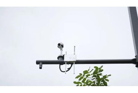 智慧燈桿與無人駕駛車輛“對話”!南沙助力自動駕駛混行政策落地