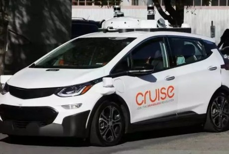 Cruise無人駕駛汽車發生事故,致多名乘員受傷